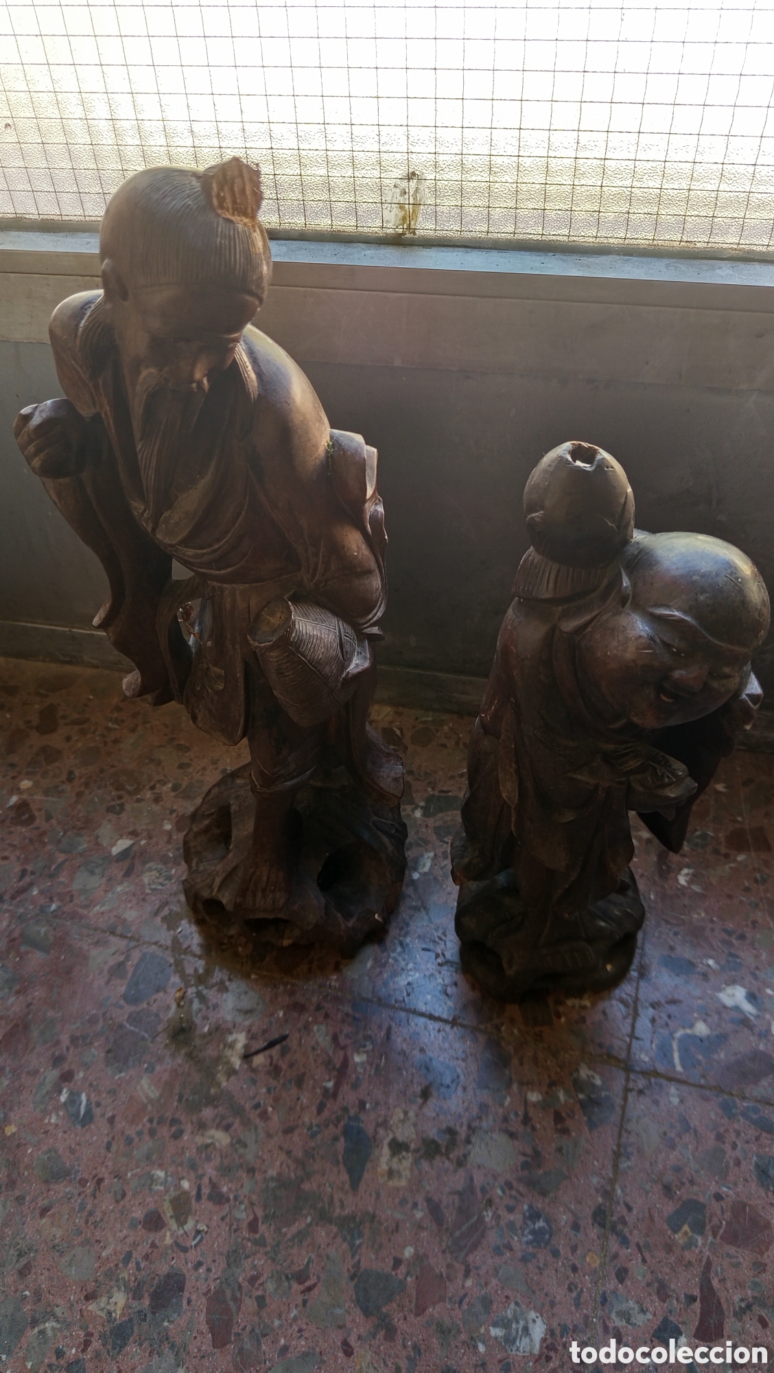 Arte: Pareja de tallas de madera antigua