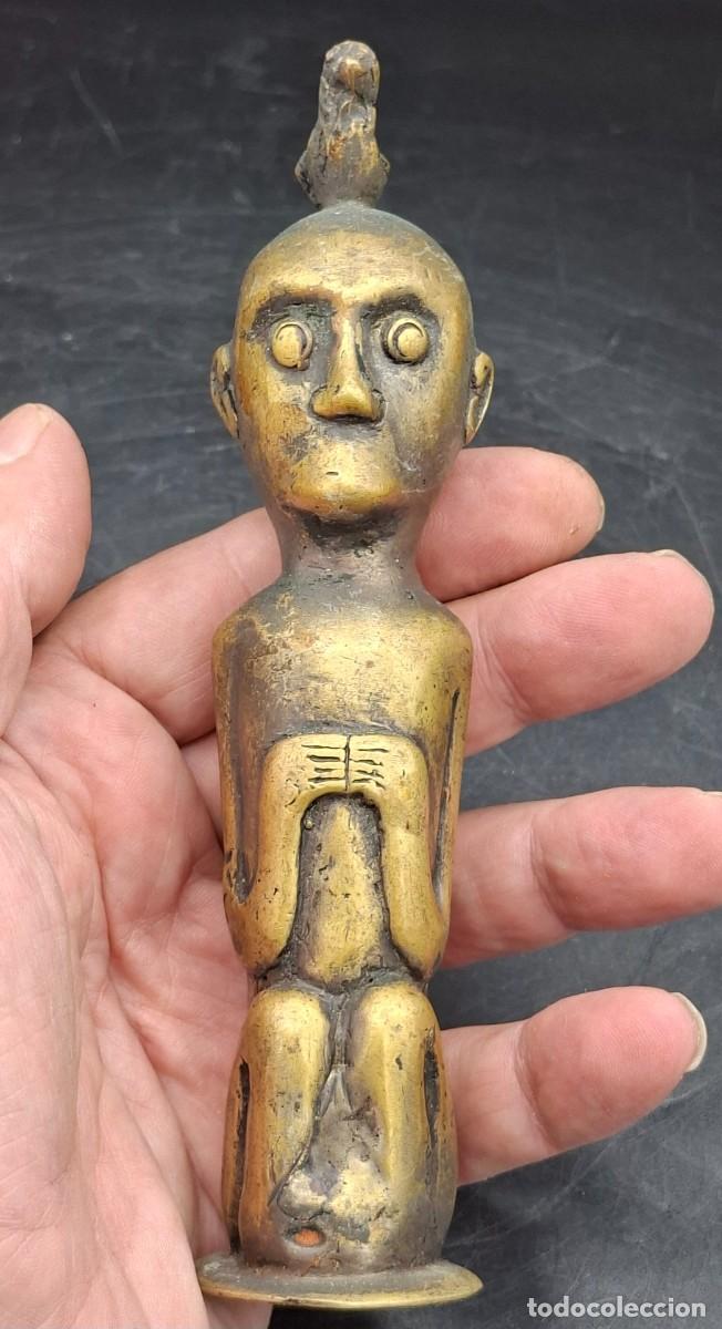 Arte: Escultura antropomorfa al estilo inca precolombino