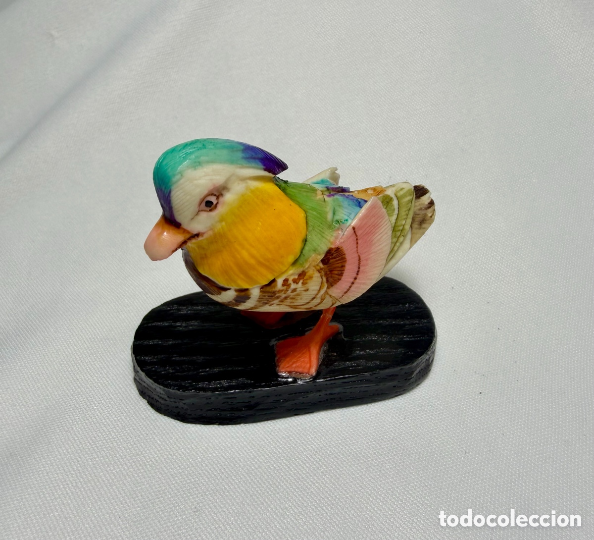 Art: Peque&ntilde;o pato mandarin de marfil. P&aacute;jaro de coleccion