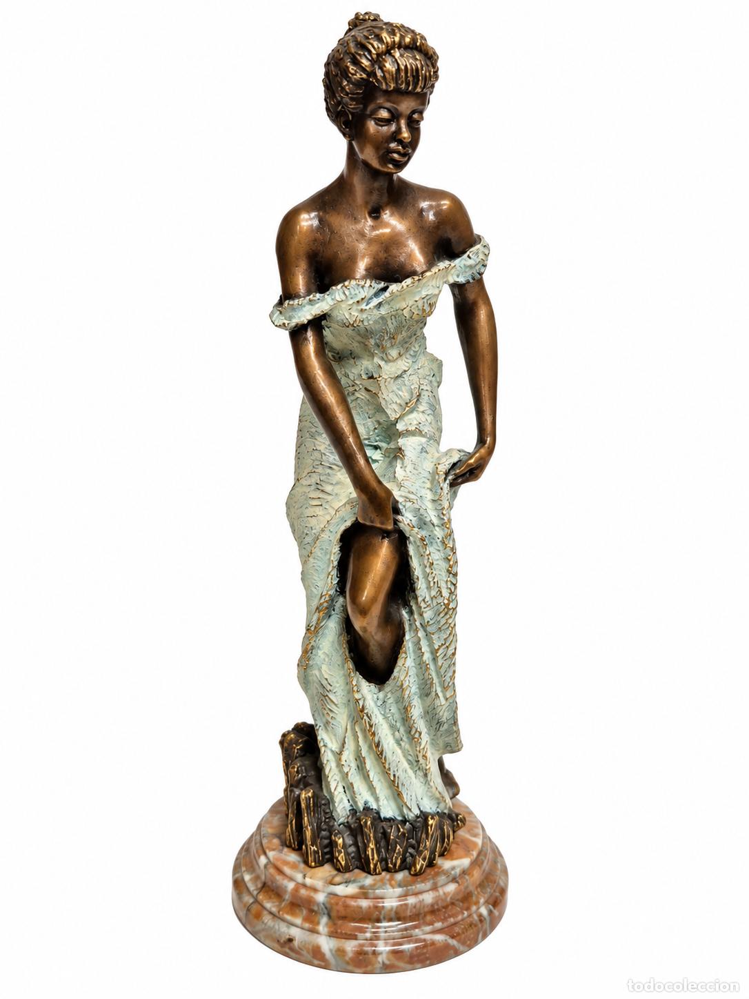 Arte: Figura Estilo Art D&eacute;co - Patina de Bronce - Peana de M&aacute;rmol