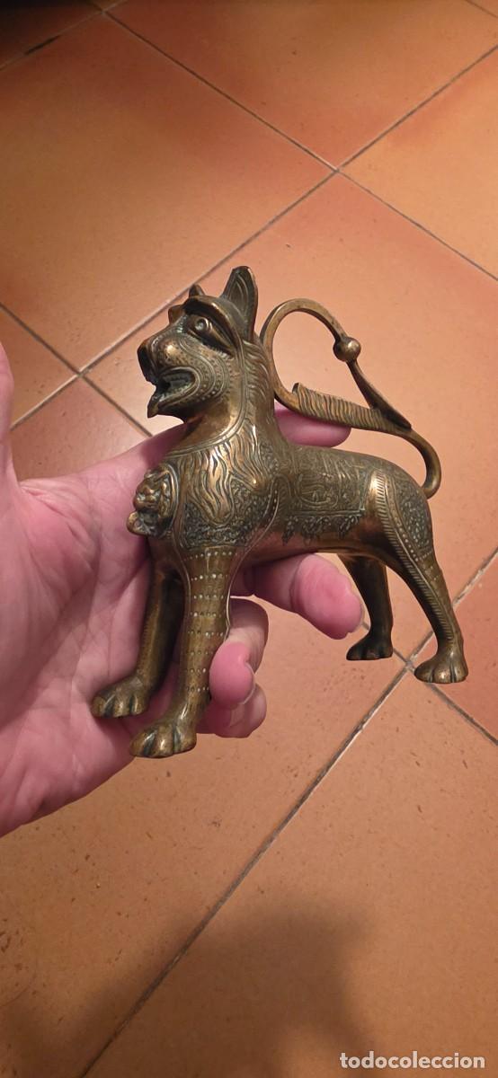 Arte: Precioso aguamanil o tambien lampara de aceite antiguo bronce antiguo