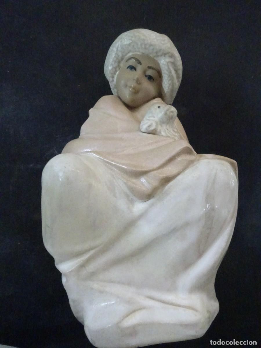 Arte: FIGURA CERAMICA NI&Ntilde;A Y PERRO MARCO GINER DECORADA EN ORO ALBORAYA TECXX 520