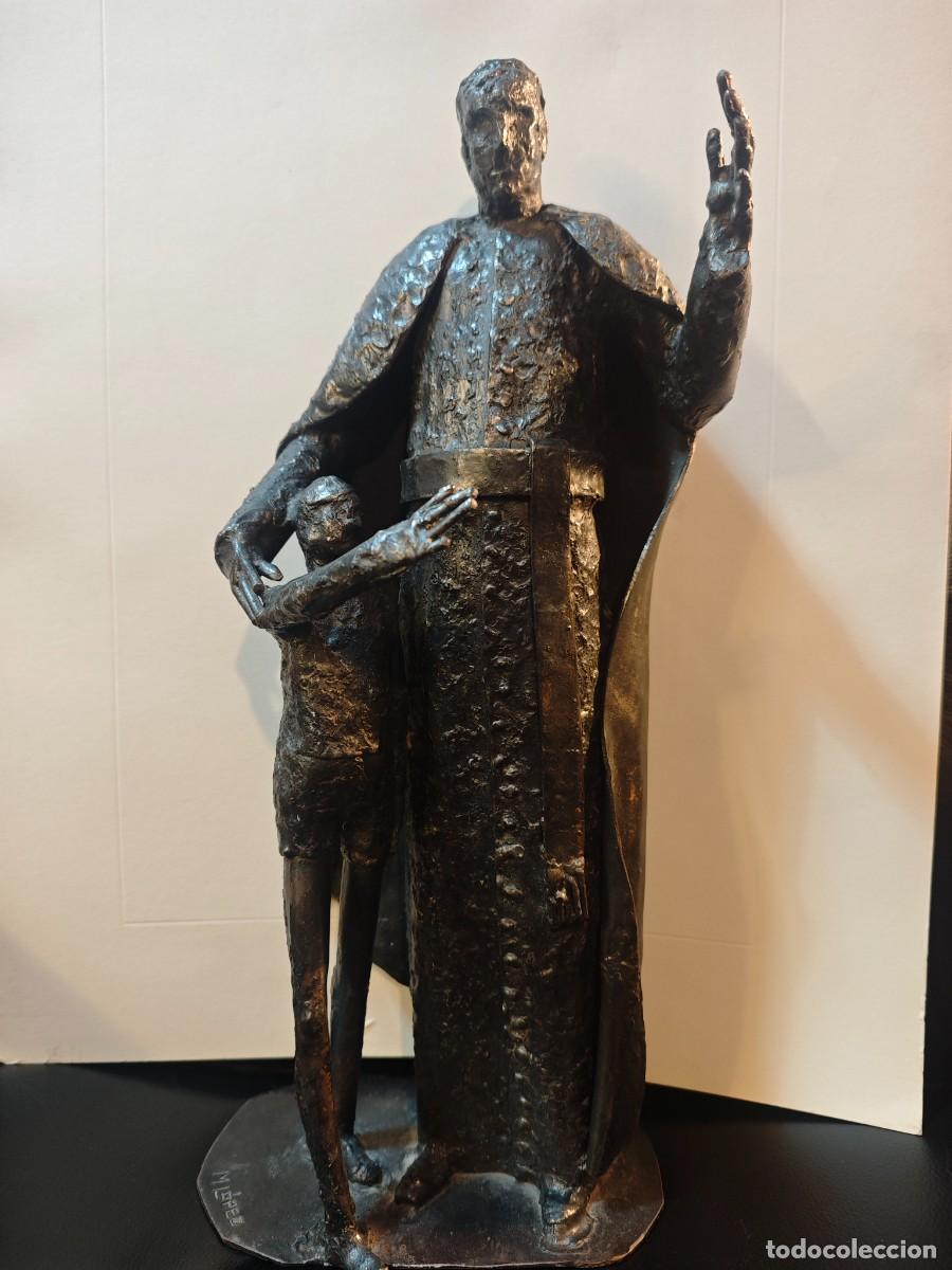 Arte: Escultura expresionista de Don Bosco en hierro forjado y ferroplexia Manuel L&oacute;pez