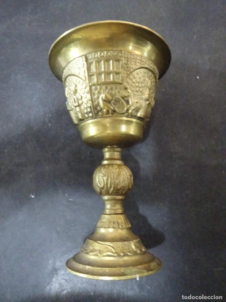 Arte: CALIZ EN BRONCE CON MOTIVOS DE NAVIDAD Y ADORACION DE LOS REYES MAGOS TECXX 536