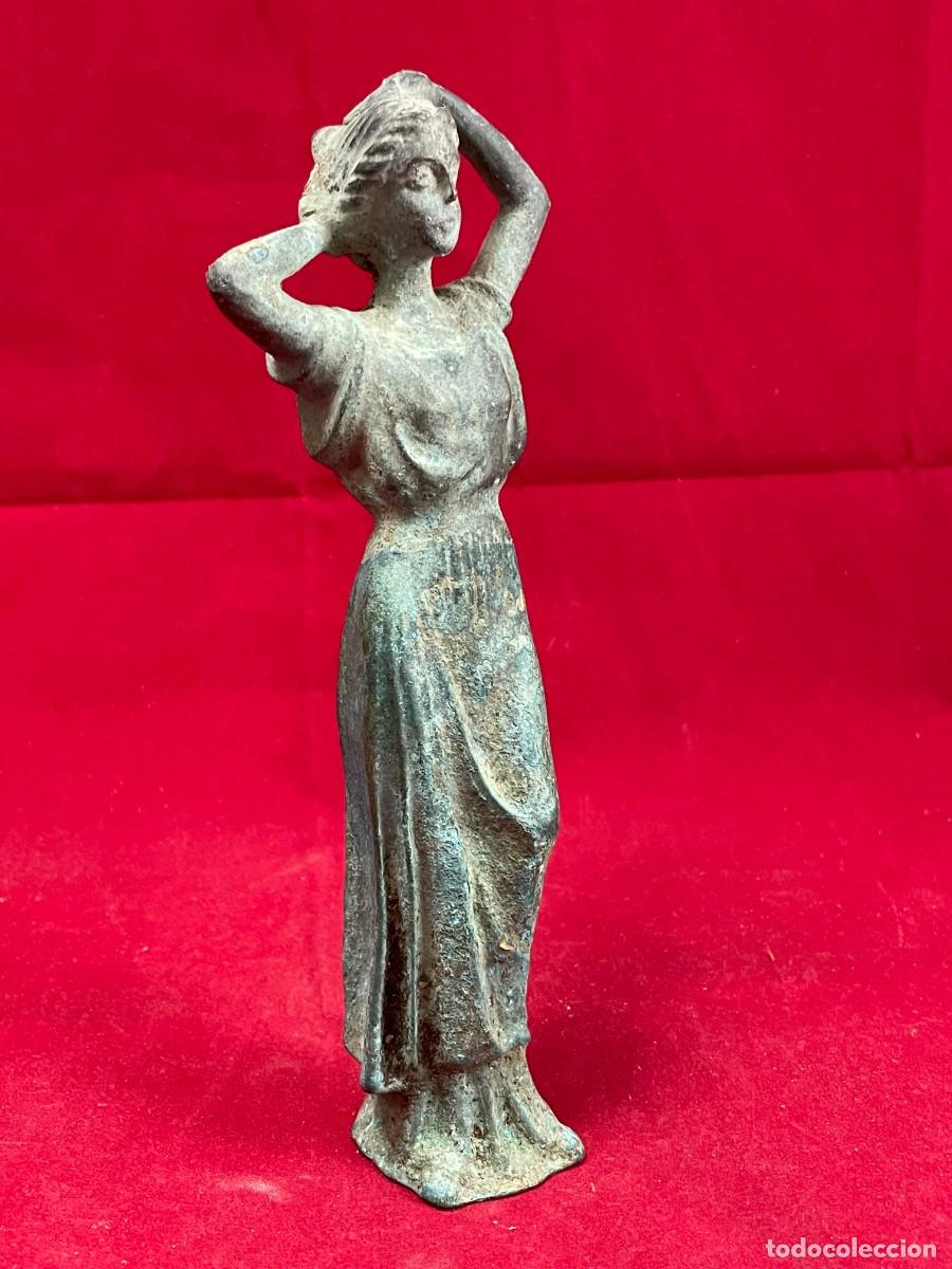 Arte: Figura Afrodita Anadiomena de bronce, neocl&aacute;sico, principios del siglo XIX. Venus. 21 cm.