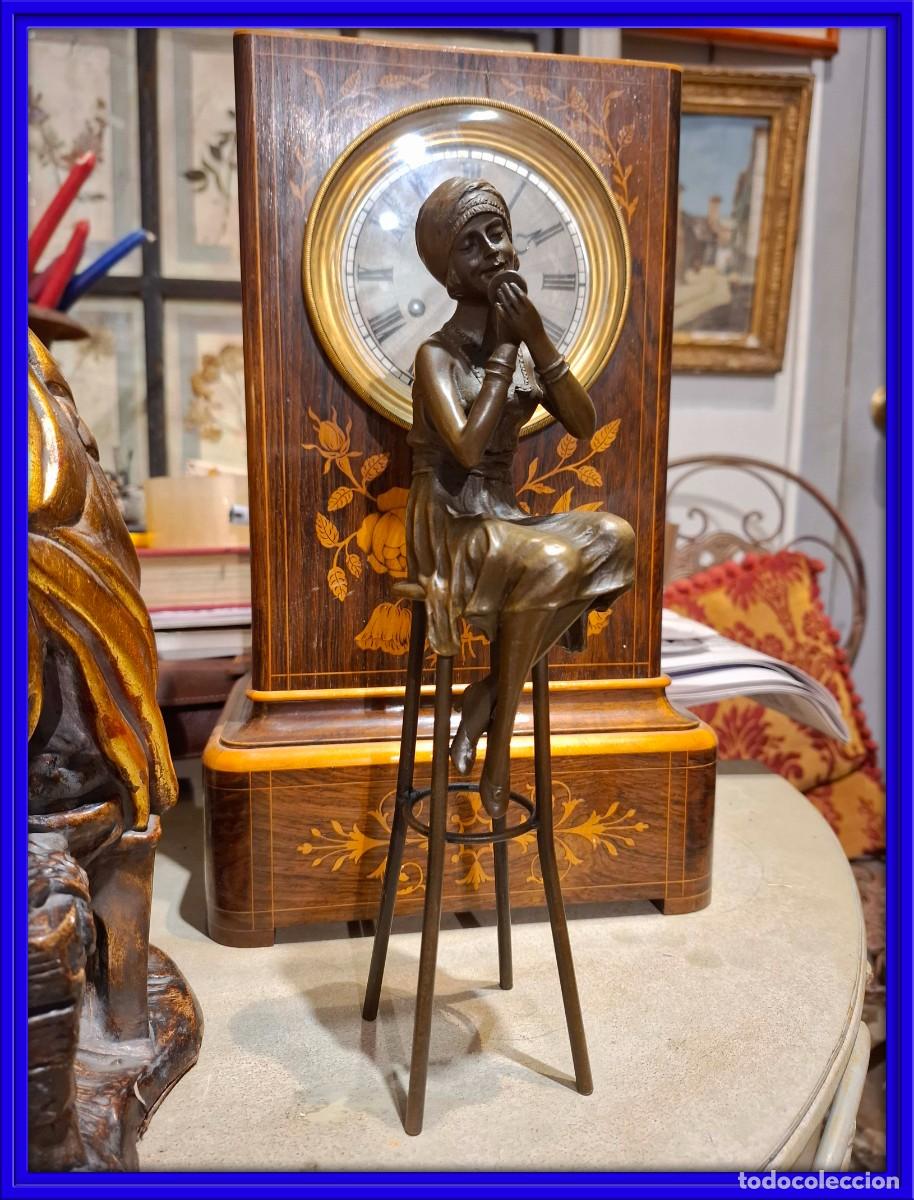 Arte: FIGURA DE BRONCE DE UNA DAMA PINTANDOSE DE CHIPARUS