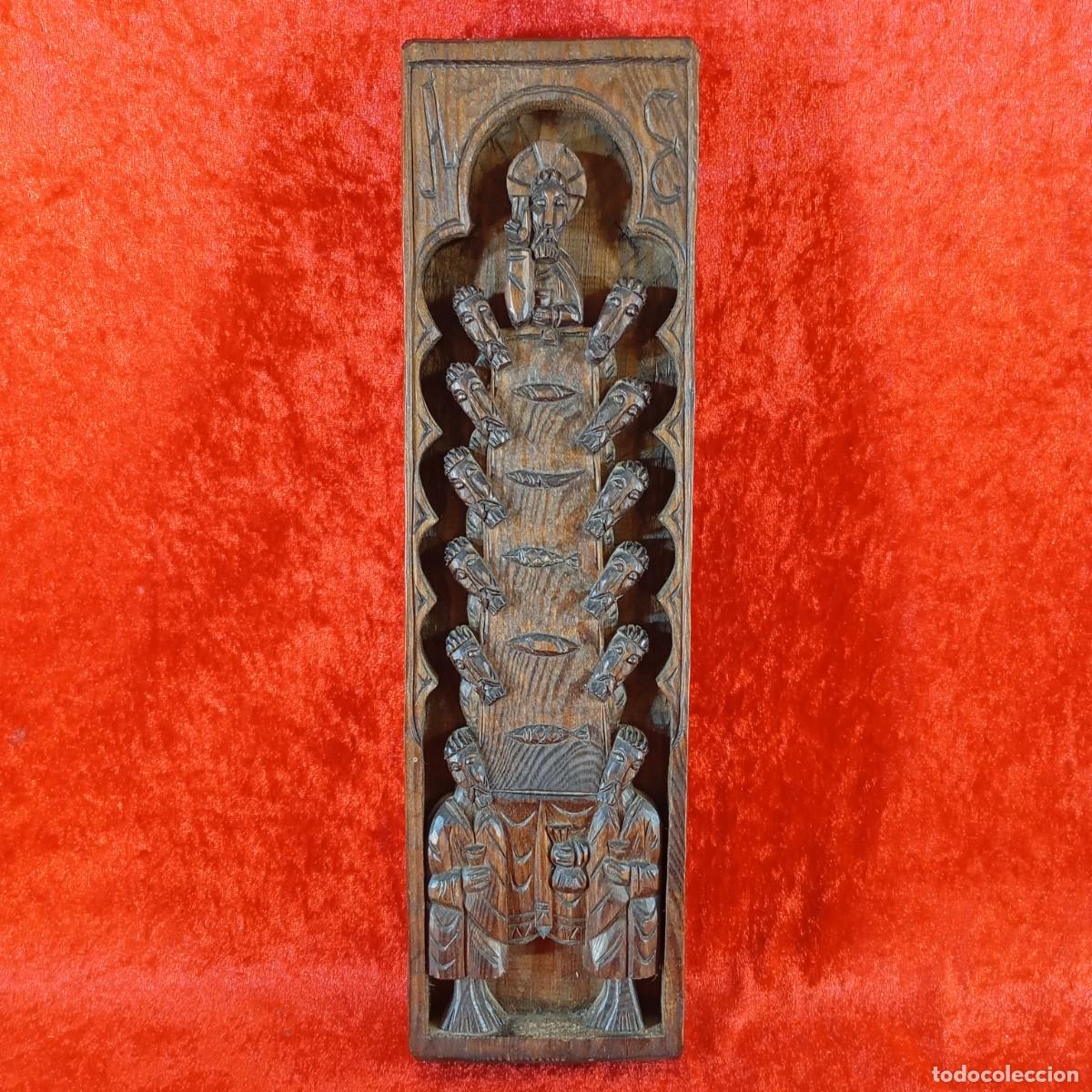 Arte: ANTIGUA ESCULTURA DE MADERA TALLADA - LA &Uacute;LTIMA CENA - SIGLO XX - 10,5 X 36,8 CM