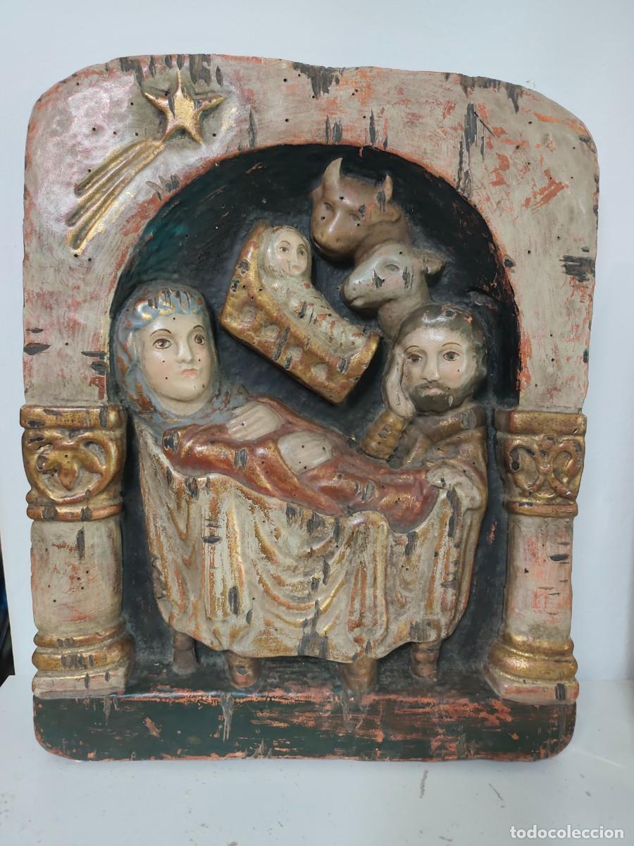 Arte: Panel madera talla nacimiento XX