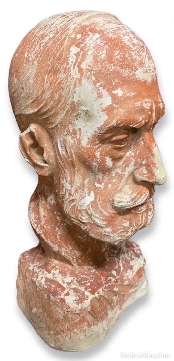 Arte: Busto en terracota De Ladislao Gil , fot&oacute;grafo oscense, documentado . - Foto 2