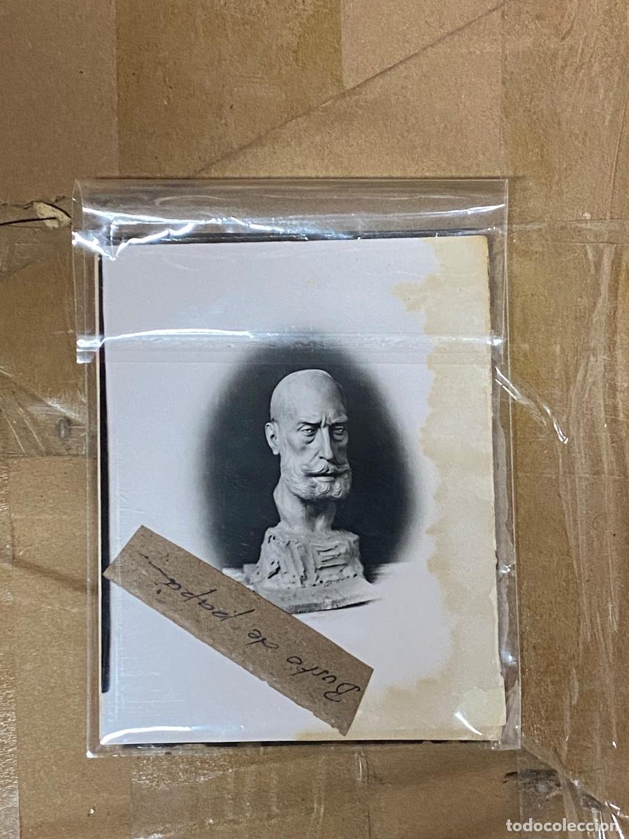 Arte: Busto en terracota De Ladislao Gil , fot&oacute;grafo oscense, documentado . - Foto 4