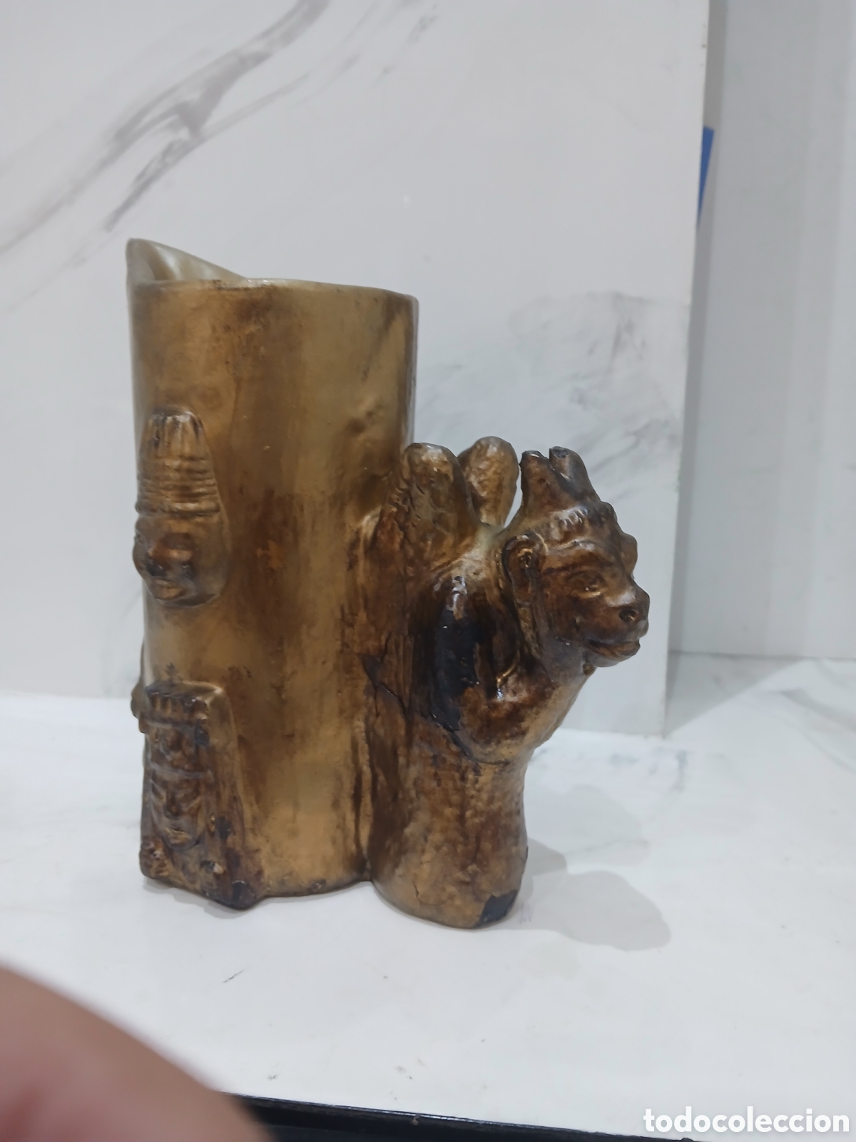 Arte: Escultura en terracota tipo jarra