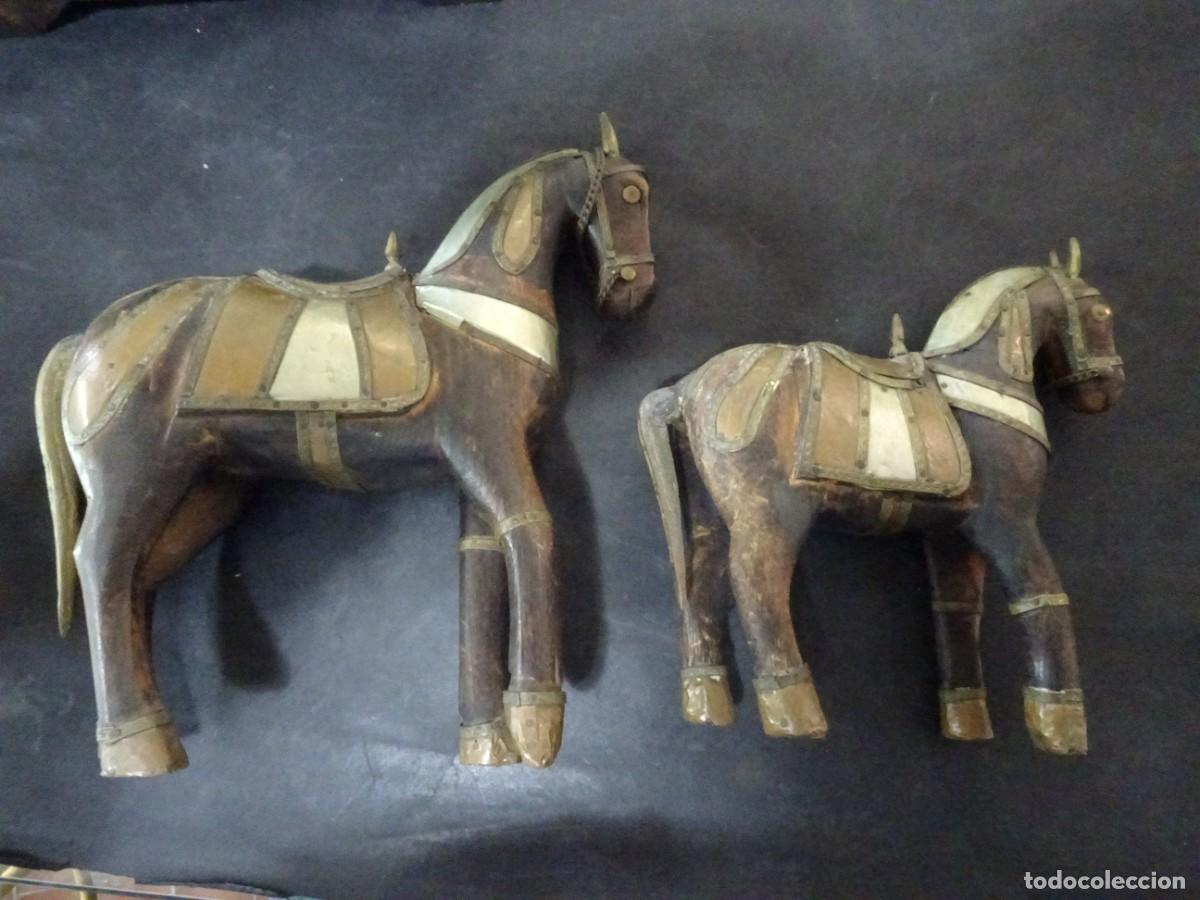 Arte: ANTIGUA PAREJA CABALLOS INDIOS MARWARI RAJASTHAN INCRUSTACIONES LATON TECXX 554