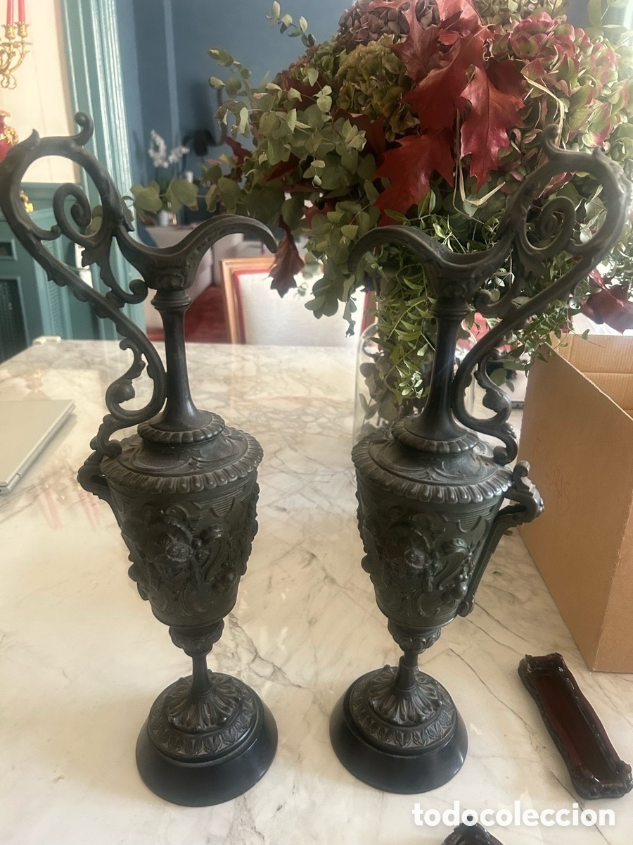 Arte: Pareja de jarras de bronce - Foto 3