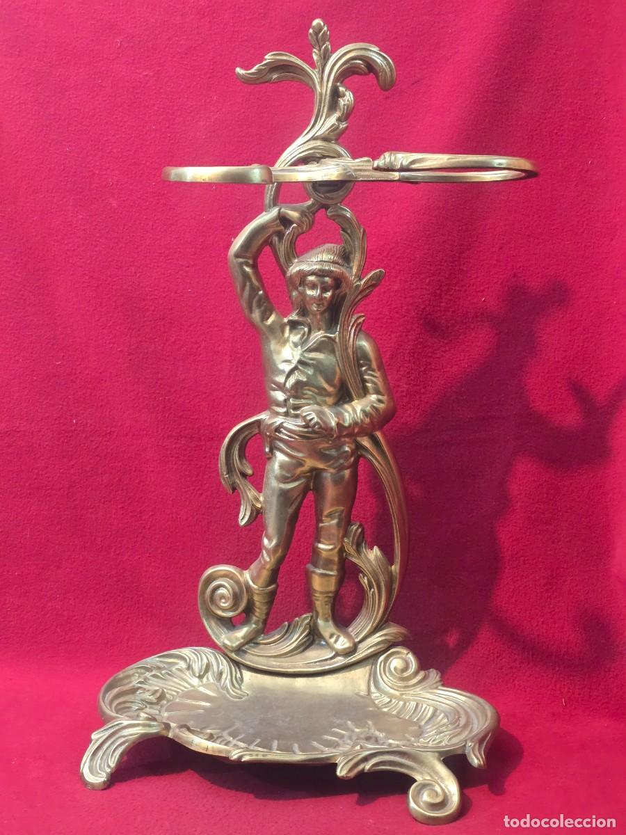 Arte: PARAGUERO O BASTOBERO DE BRONCE