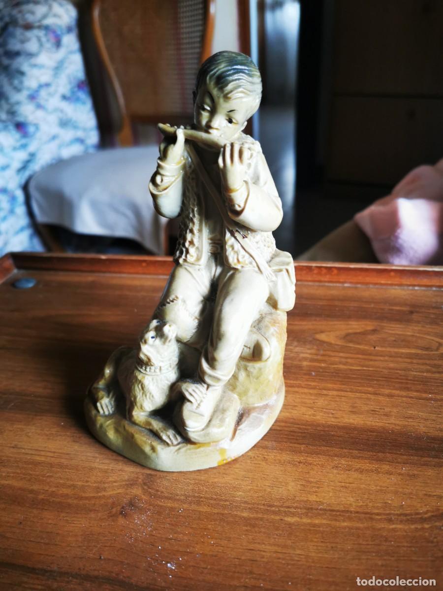 Arte: Escultura pastor alabastro