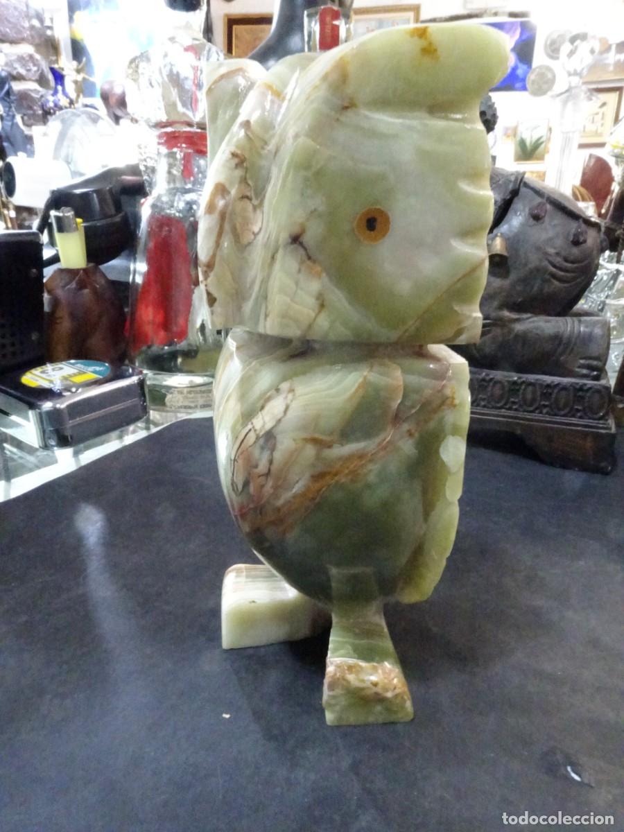 Arte: BUHO TALLADO EN ONIX CALCAREO VERDE VETEADO TECXX 556