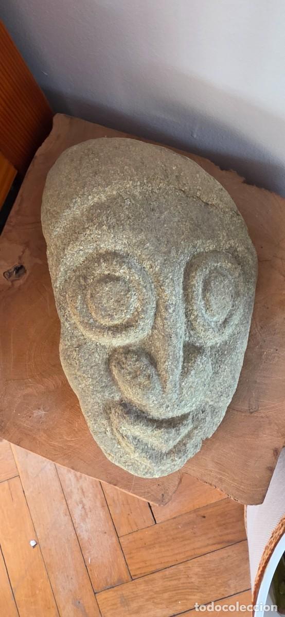 Arte: Preciosa m&aacute;scara esculpida en piedra muy antigua