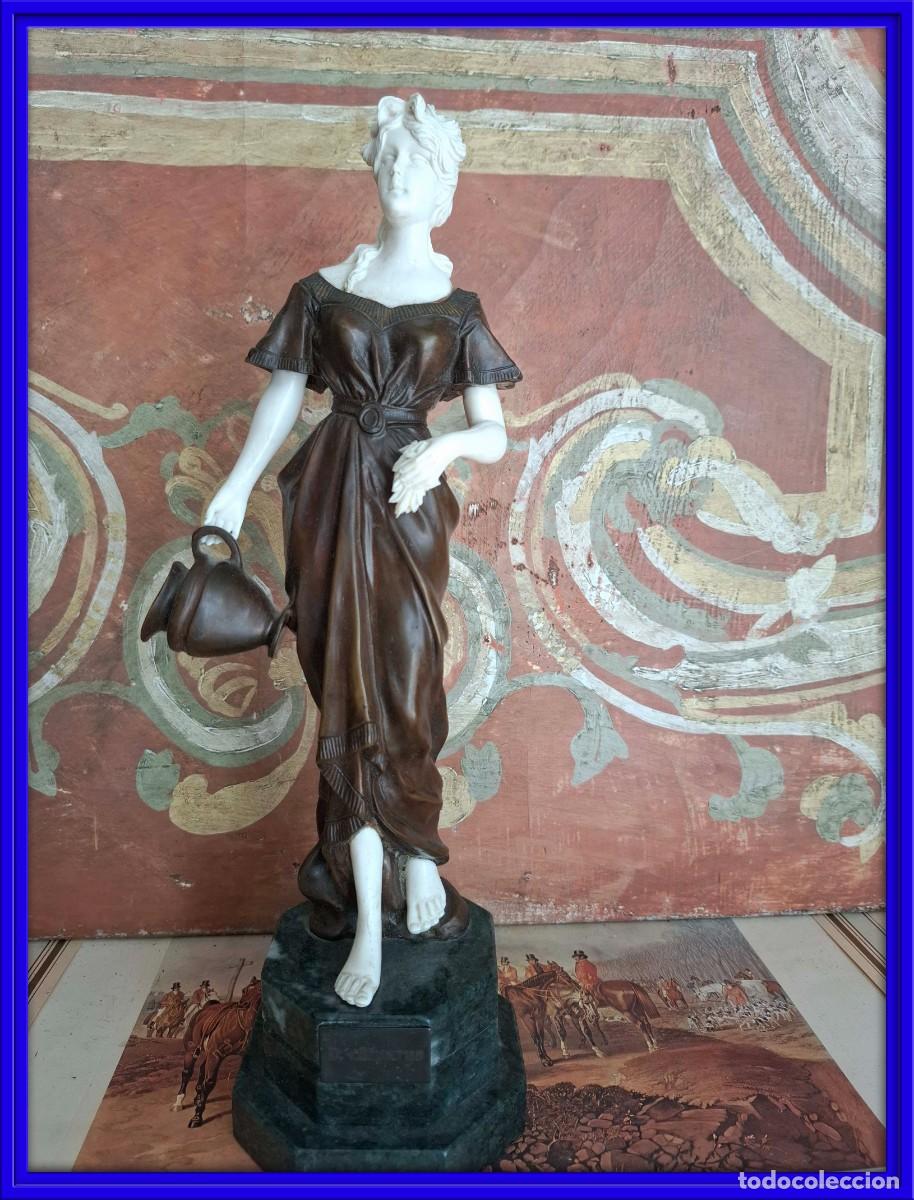 Arte: FIGURA DE UNA CRISOELEFANTINA SE&Ntilde;ORA CON CANTARO