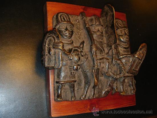 Arte: Excelente placa de bronce de Benin. Nigeria. - Foto 2