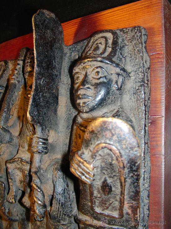 Arte: Excelente placa de bronce de Benin. Nigeria. - Foto 4
