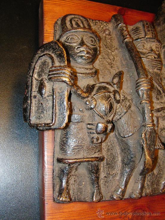 Arte: Excelente placa de bronce de Benin. Nigeria. - Foto 5