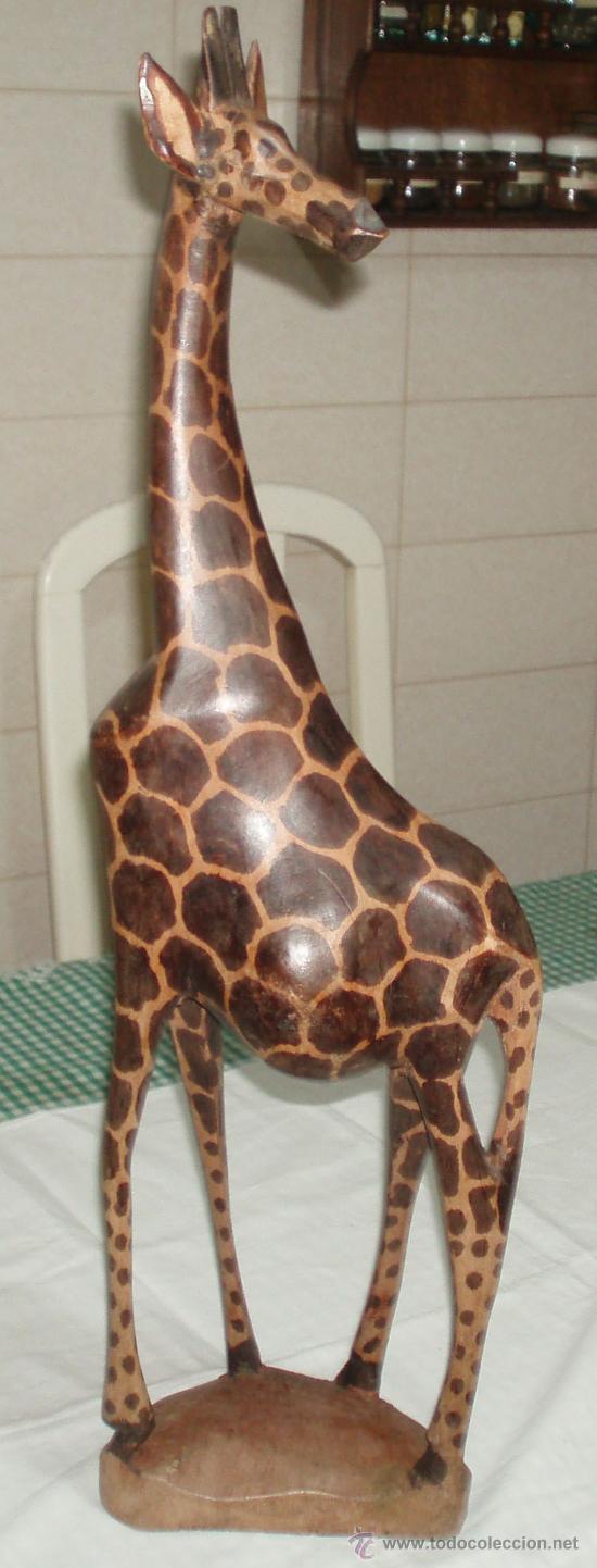 Arte: jirafa de madera traida de Kenia (con sello en la base) - Foto 1