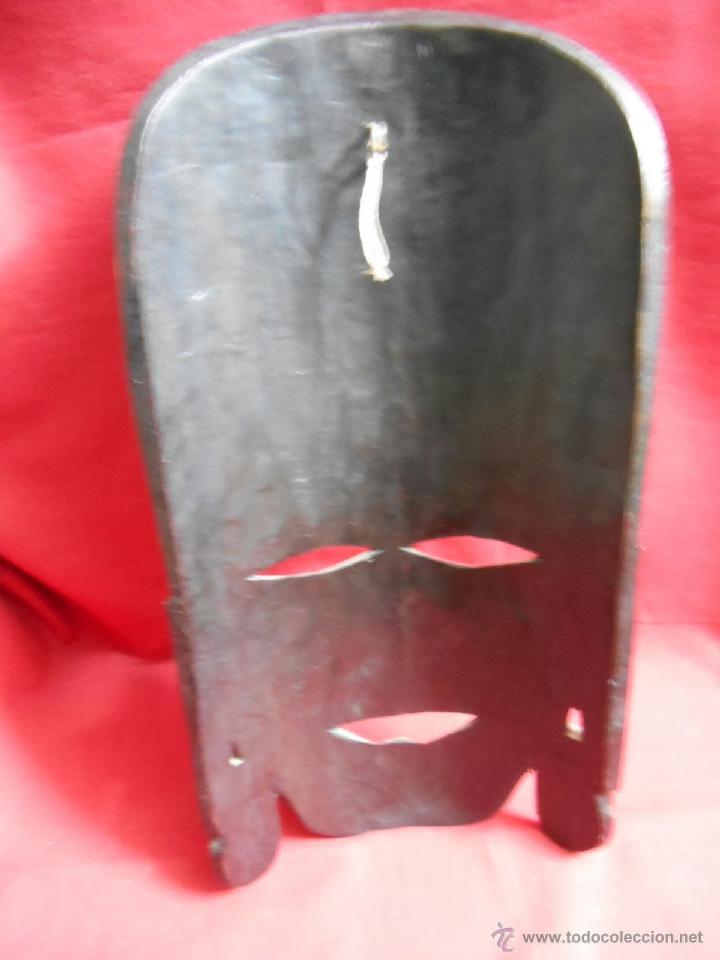 Arte: MASCARA AFRICANA DE MADERA - Foto 2