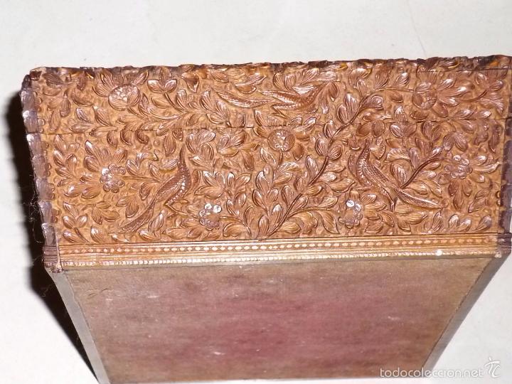 Arte: Caja tallada representando la caza del oso - Foto 19