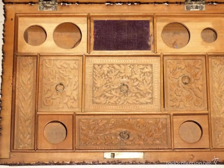 Arte: Caja tallada representando la caza del oso - Foto 21
