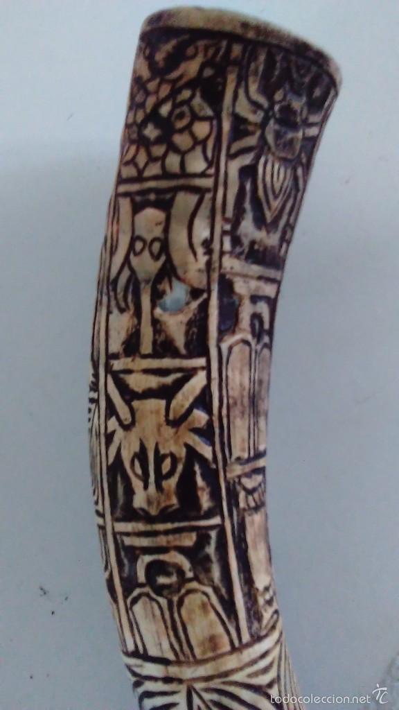Arte: Asta de rumiante tallada - Foto 4