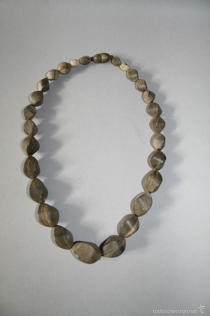 Arte: COLLAR EN MADERA. ZAIRE - Foto 1