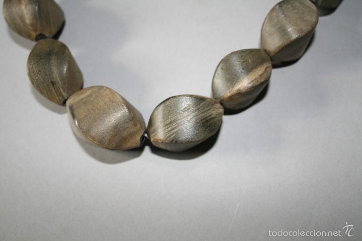 Arte: COLLAR EN MADERA. ZAIRE - Foto 2
