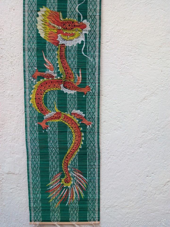 Arte: Estera tipo mimbre con figura de Drag&oacute;n - Foto 1