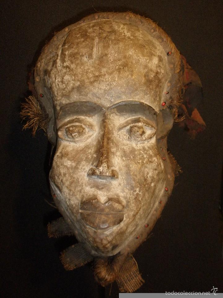 Arte: Antigua m&aacute;scara Bakongo, Congo. - Foto 5