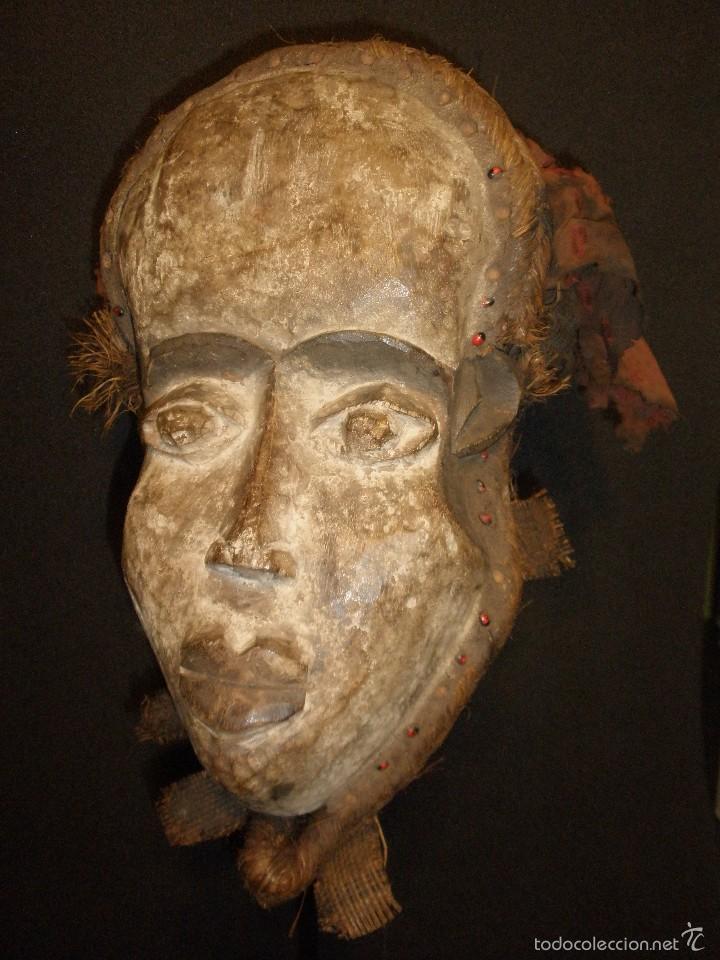 Arte: Antigua m&aacute;scara Bakongo, Congo. - Foto 6