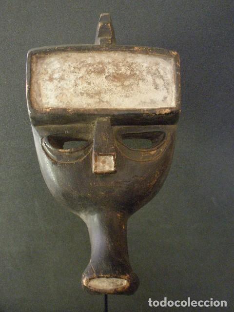 Arte: M&aacute;scara Gon, Kwele, Gab&oacute;n. - Foto 1
