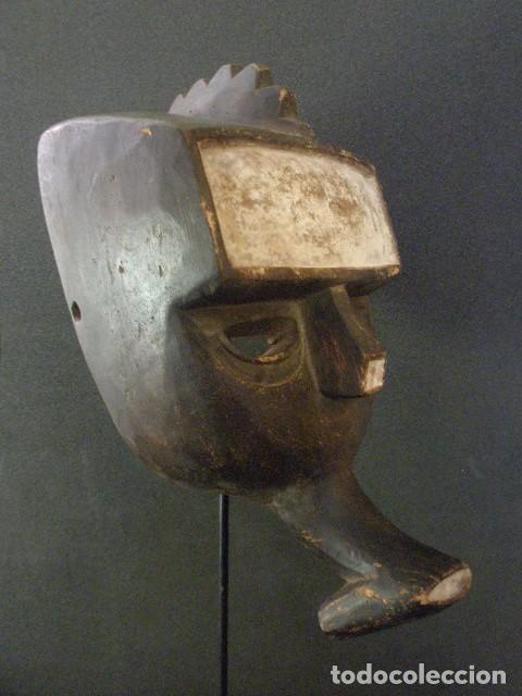 Arte: M&aacute;scara Gon, Kwele, Gab&oacute;n. - Foto 3