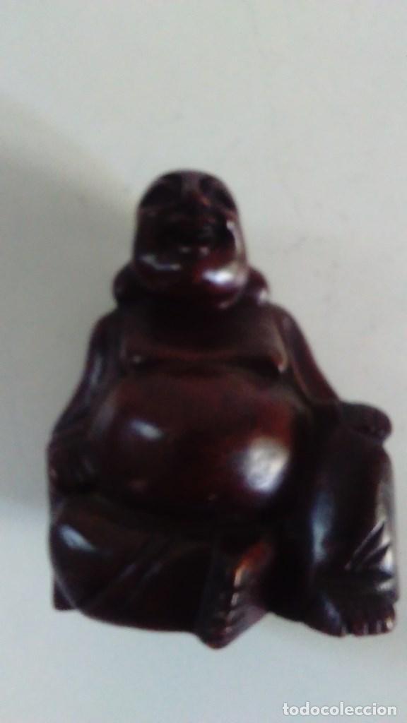 Arte: Figura de madera representando a Buda - Foto 3