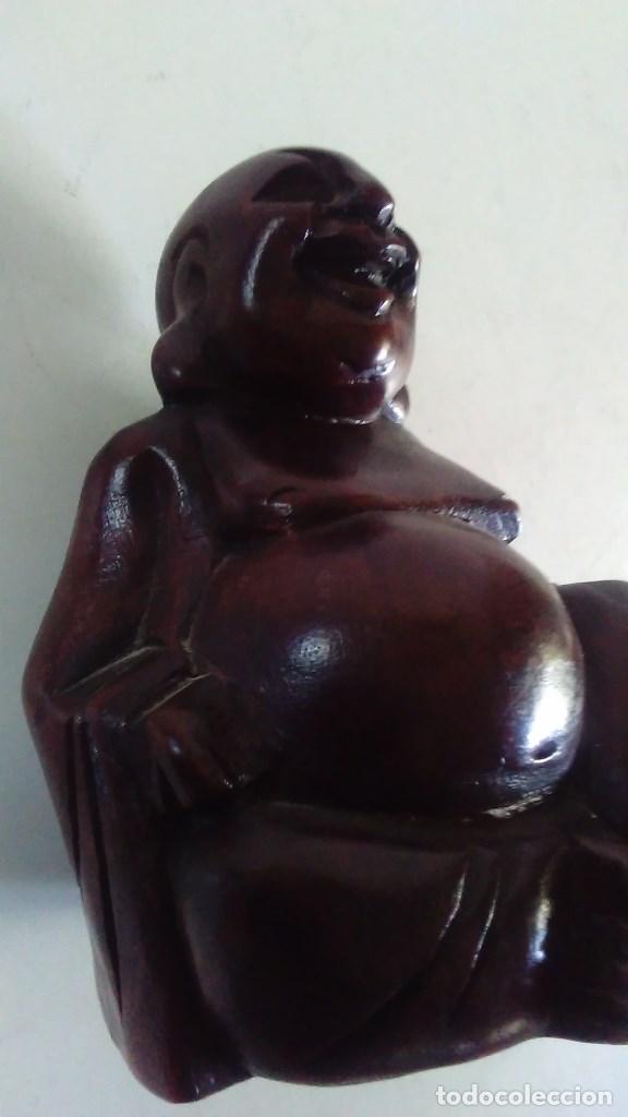 Arte: Figura de madera representando a Buda - Foto 6
