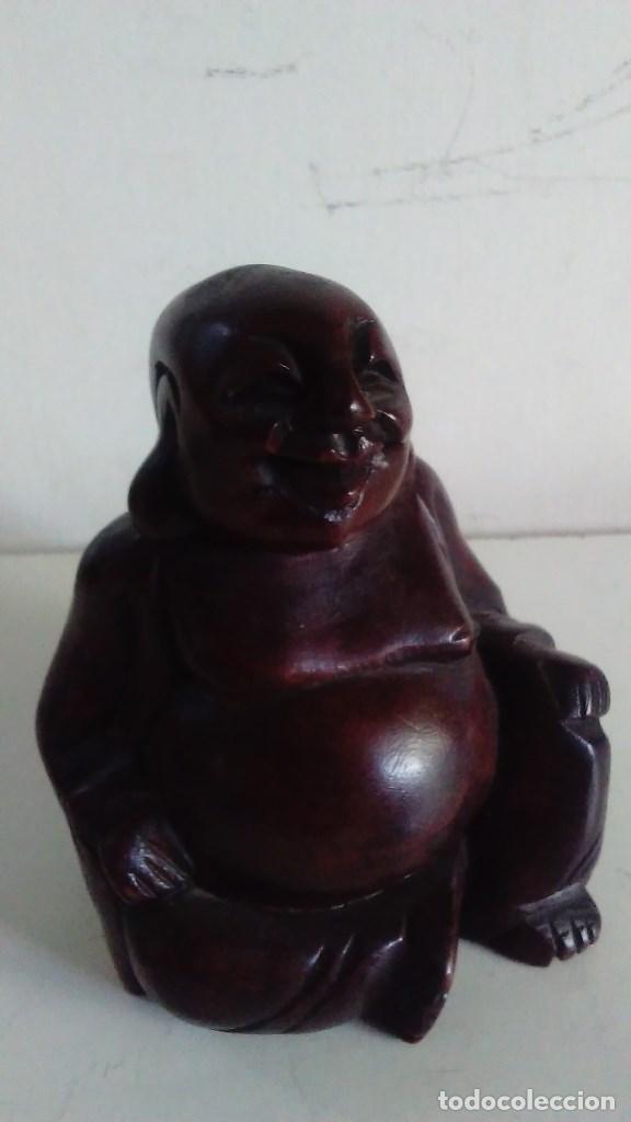Arte: Figura de madera representando a Buda - Foto 11