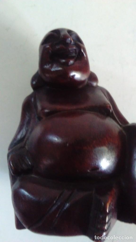 Arte: Figura de madera representando a Buda - Foto 14