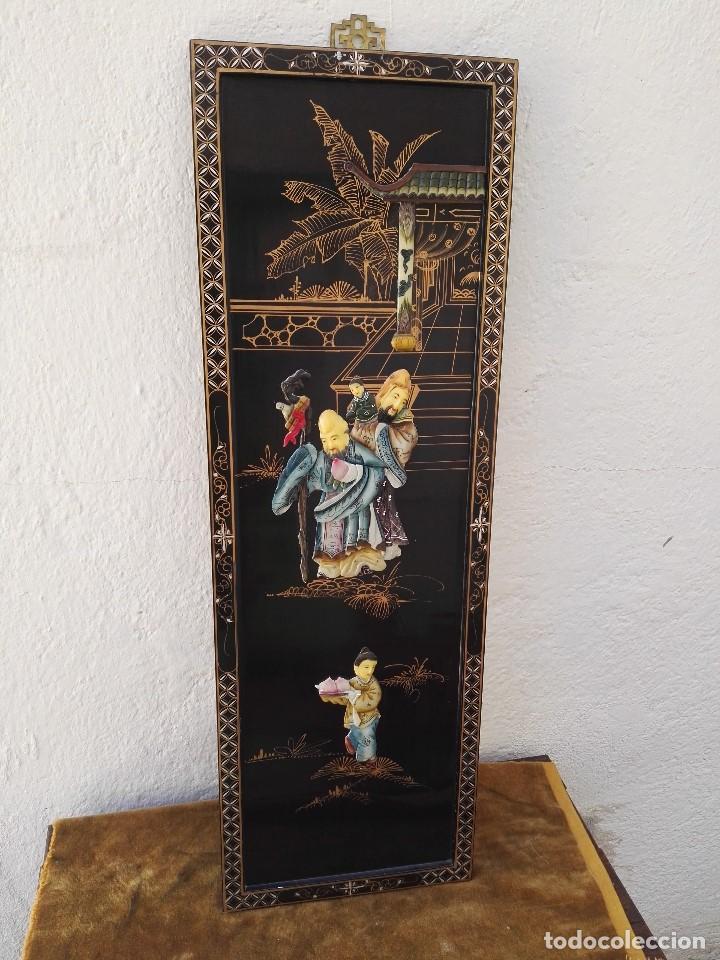 Arte: Cuadro con relieve de madera y otros materiales incrustados - Foto 1