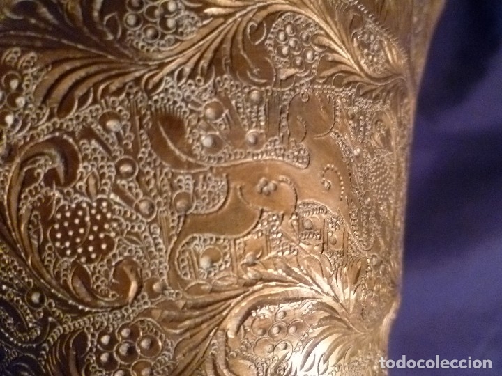 Arte: Jarr&oacute;n asi&aacute;tico de bronce tallado - Foto 12