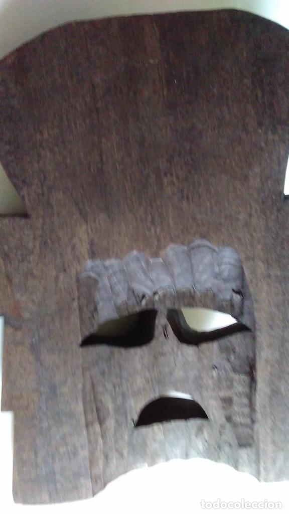 Arte: M&aacute;scara de madera policromada tipo azteca - Foto 12