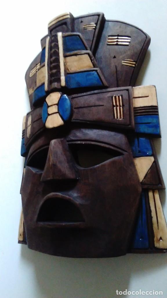 Arte: M&aacute;scara de madera policromada tipo azteca - Foto 13