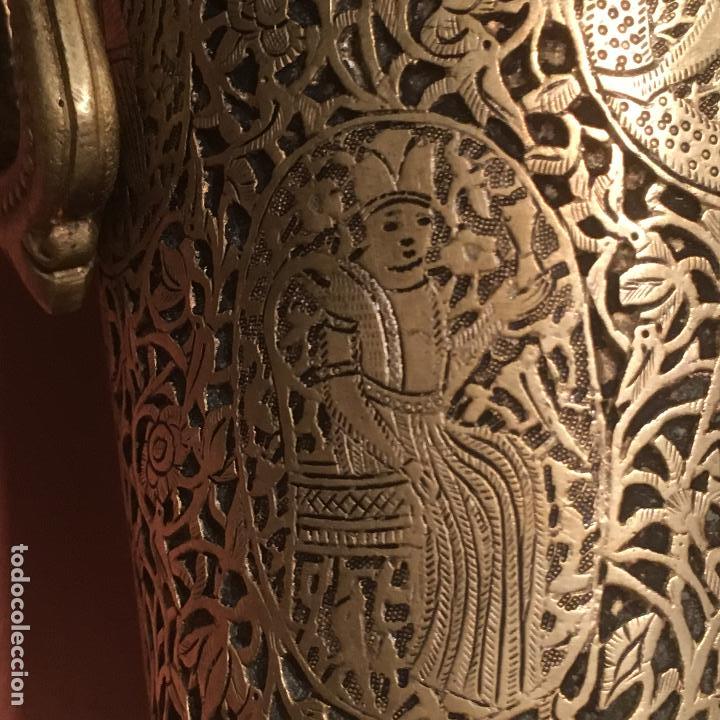 Arte: Vaso de bronce cincelado - Foto 11