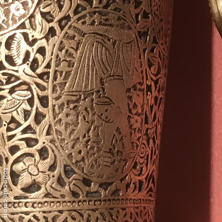 Arte: Vaso de bronce cincelado - Foto 15