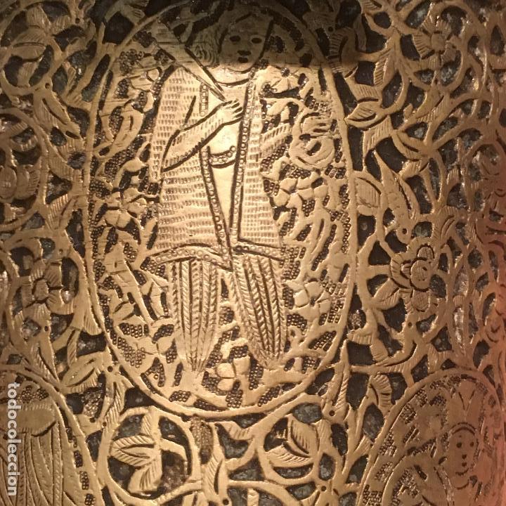 Arte: Vaso de bronce cincelado - Foto 16