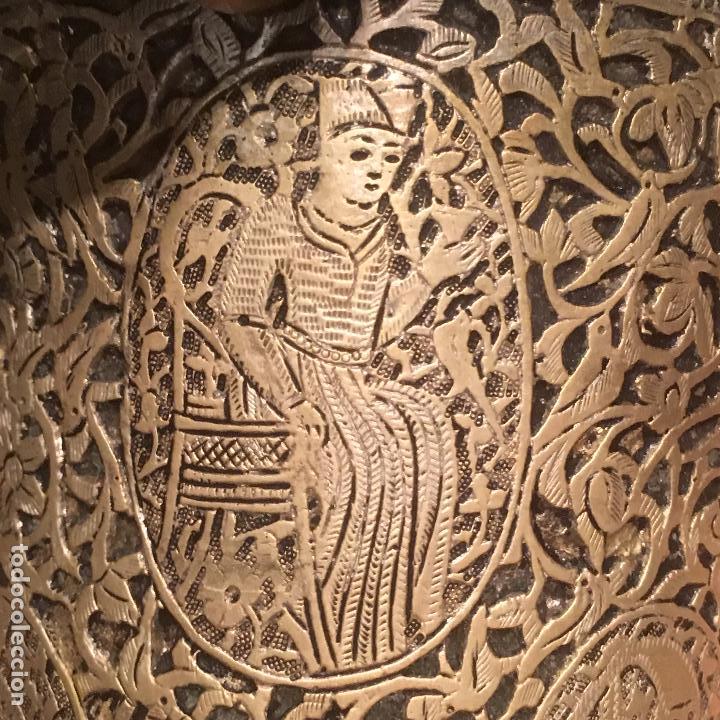 Arte: Vaso de bronce cincelado - Foto 17