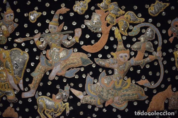 Arte: Antiguo Cuadro tapiz mitológico bordado en hilos plata y lentejuelas. - Foto 1 - 147942418
